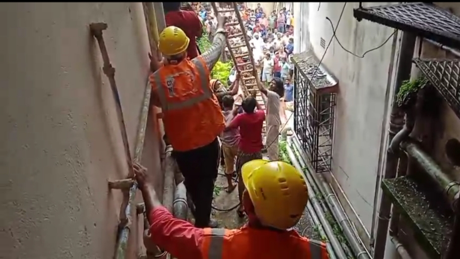 Fire fighting and rescue work by Civil Defence Team of Howrah District